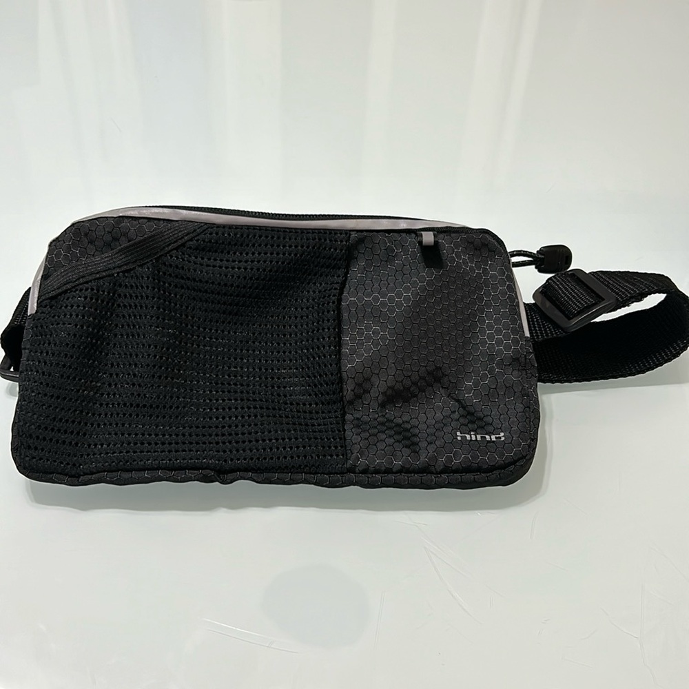 Hind waist pouch